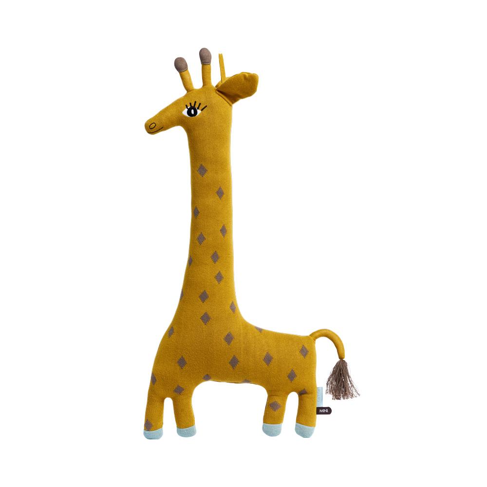 noah the giraffe design by oyoy 1