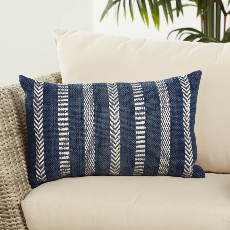 Pampas Papyrus Indoor/Outdoor Blue & Ivory Pillow 4