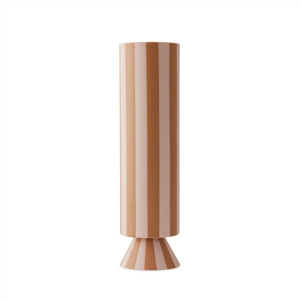 toppu high vase in rose by oyoy 1