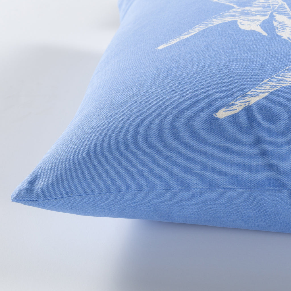 Sea Life SLF-006 Woven Pillow in Bright Blue & White